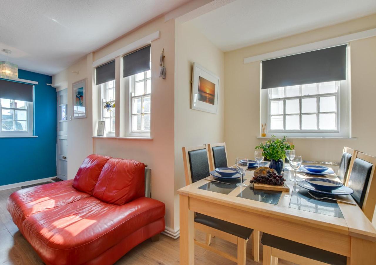 3 Bed in St. Ives oc-virg14 view 2