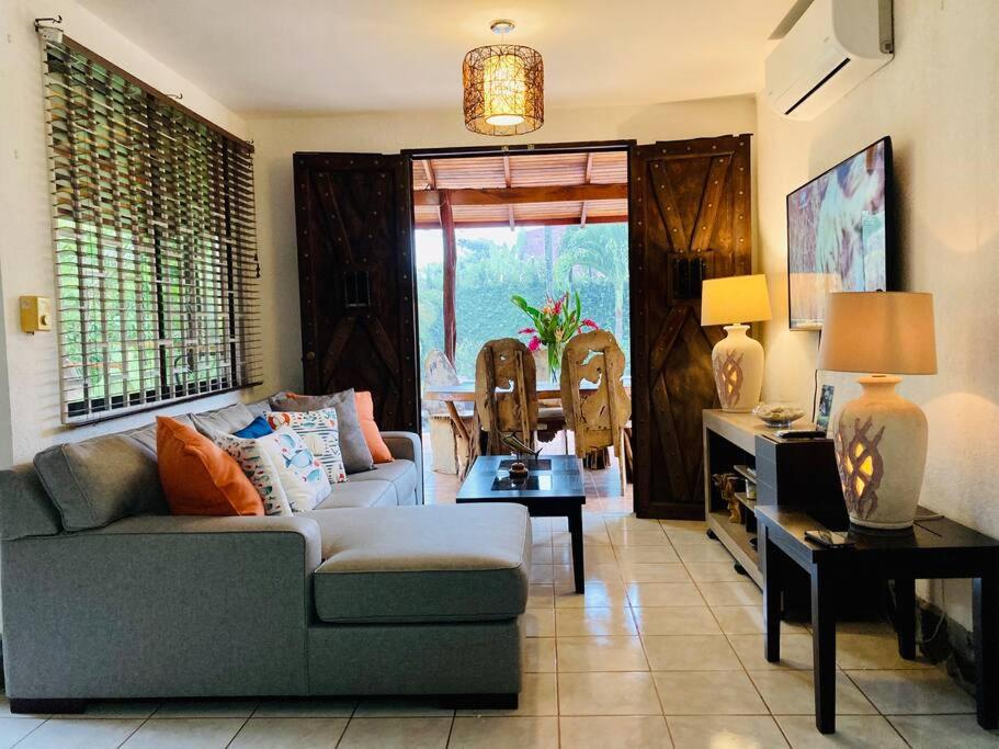 La Mona Beach House