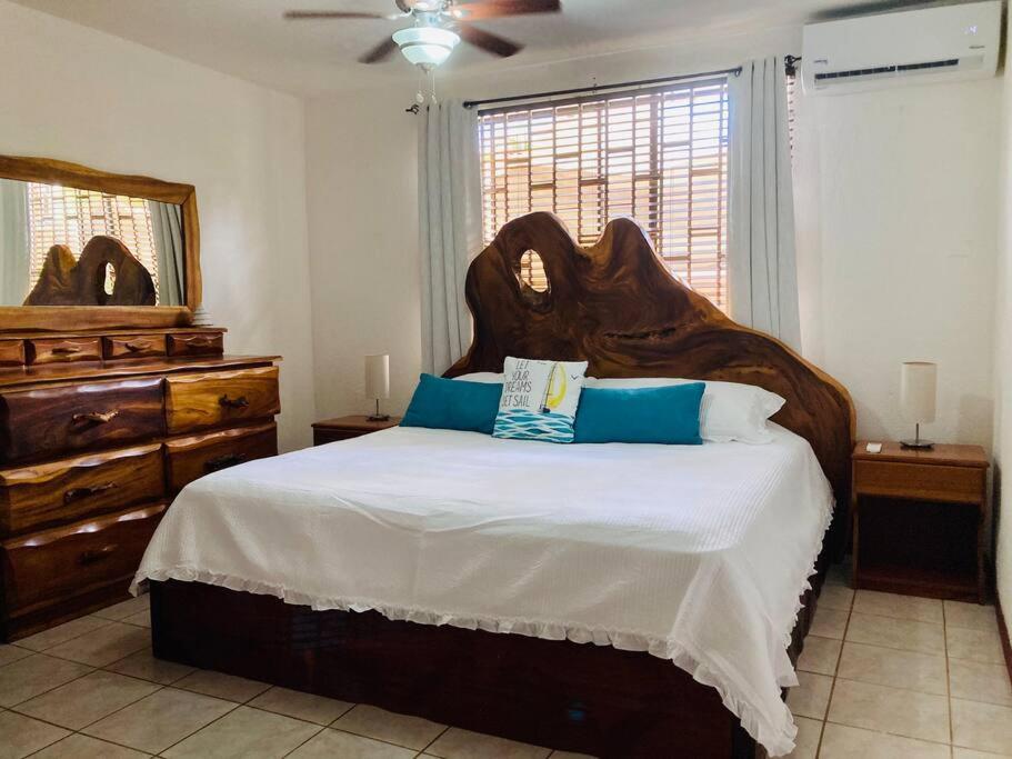 La Mona Beach House
