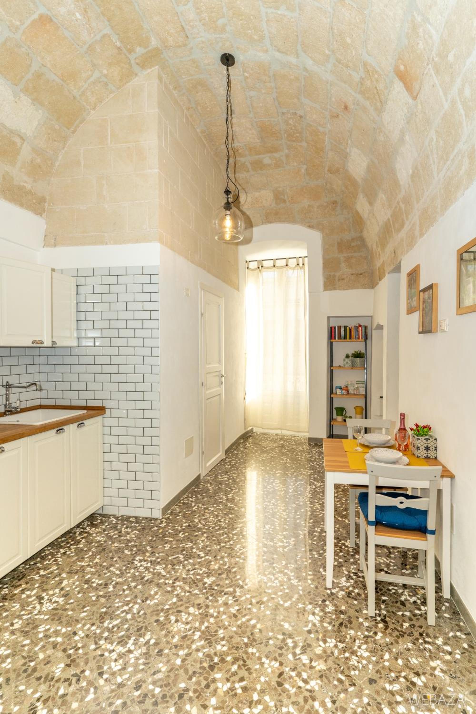 Photo 38