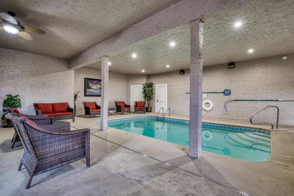 Serenity Mountain Pool Lodge view 4