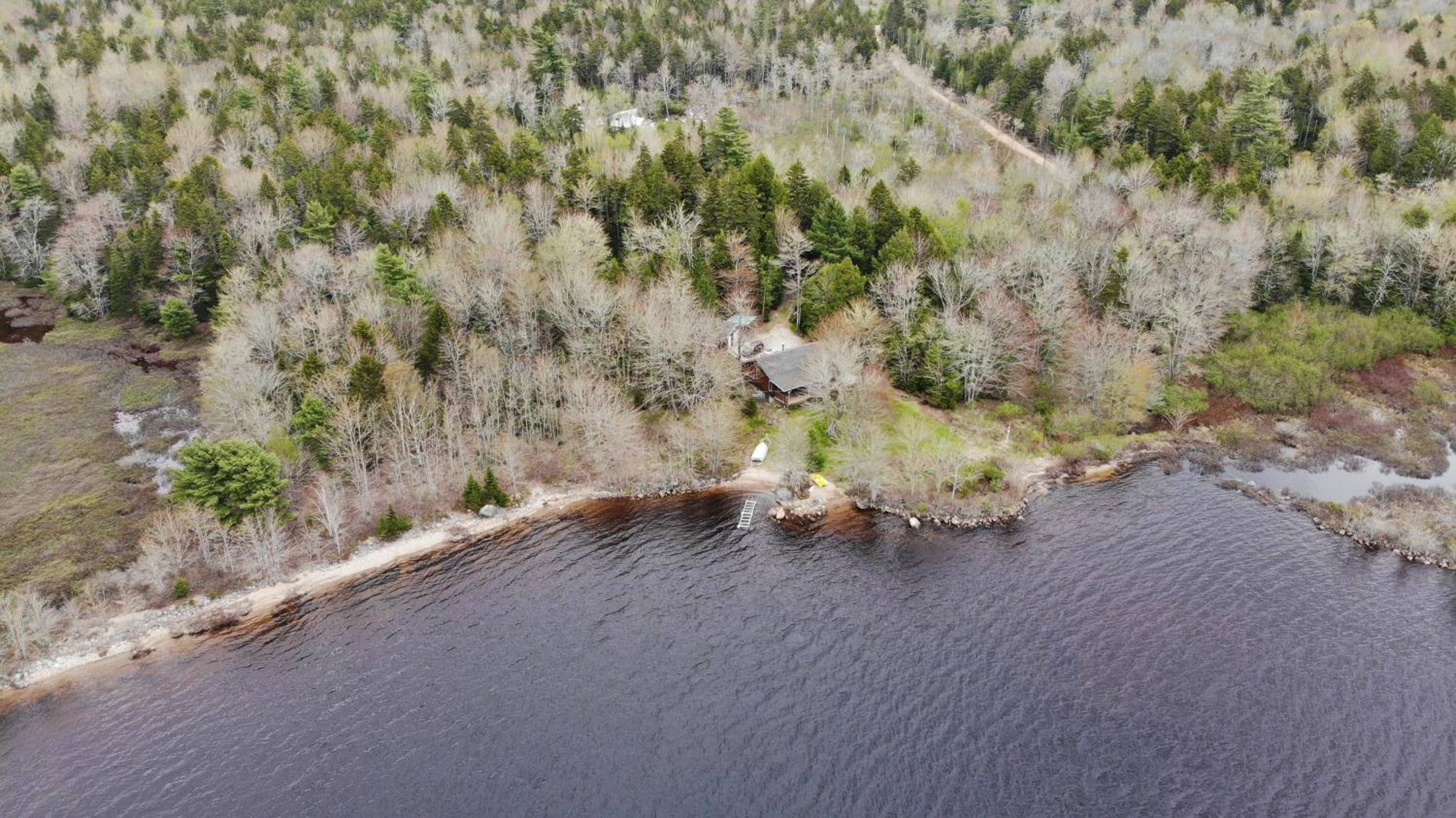 Sherbrooke Lake Cottage with Private Beach