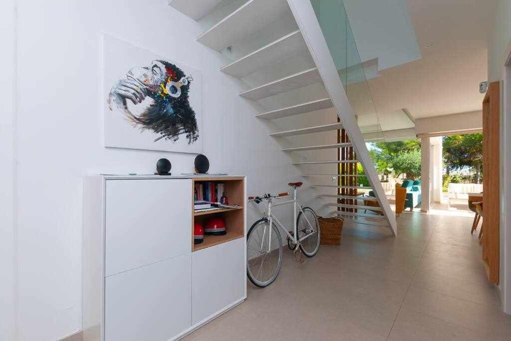 Moderna villa con la piscina climatizada Colinas