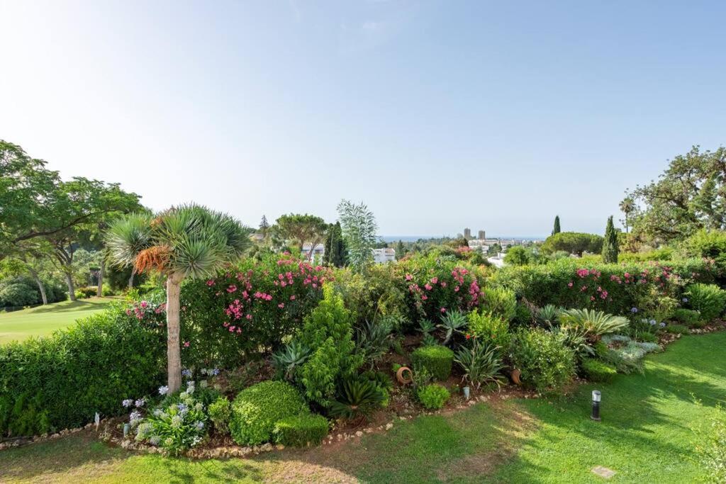 Stunning Sea&Golf views, townhouse garden living