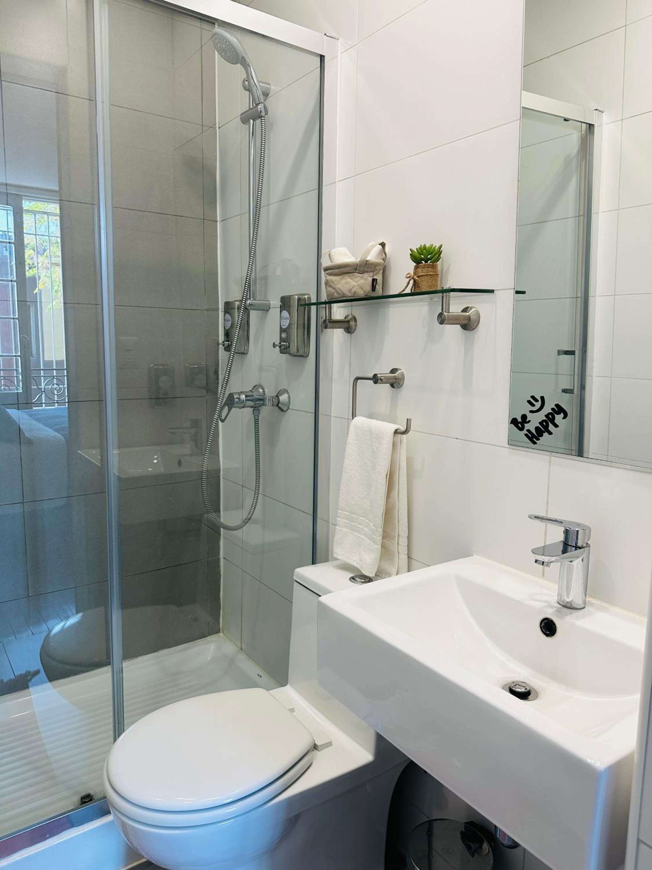 MAKTVB BRASIL GuestHouse Hostel Boutique en Barrio Brasil