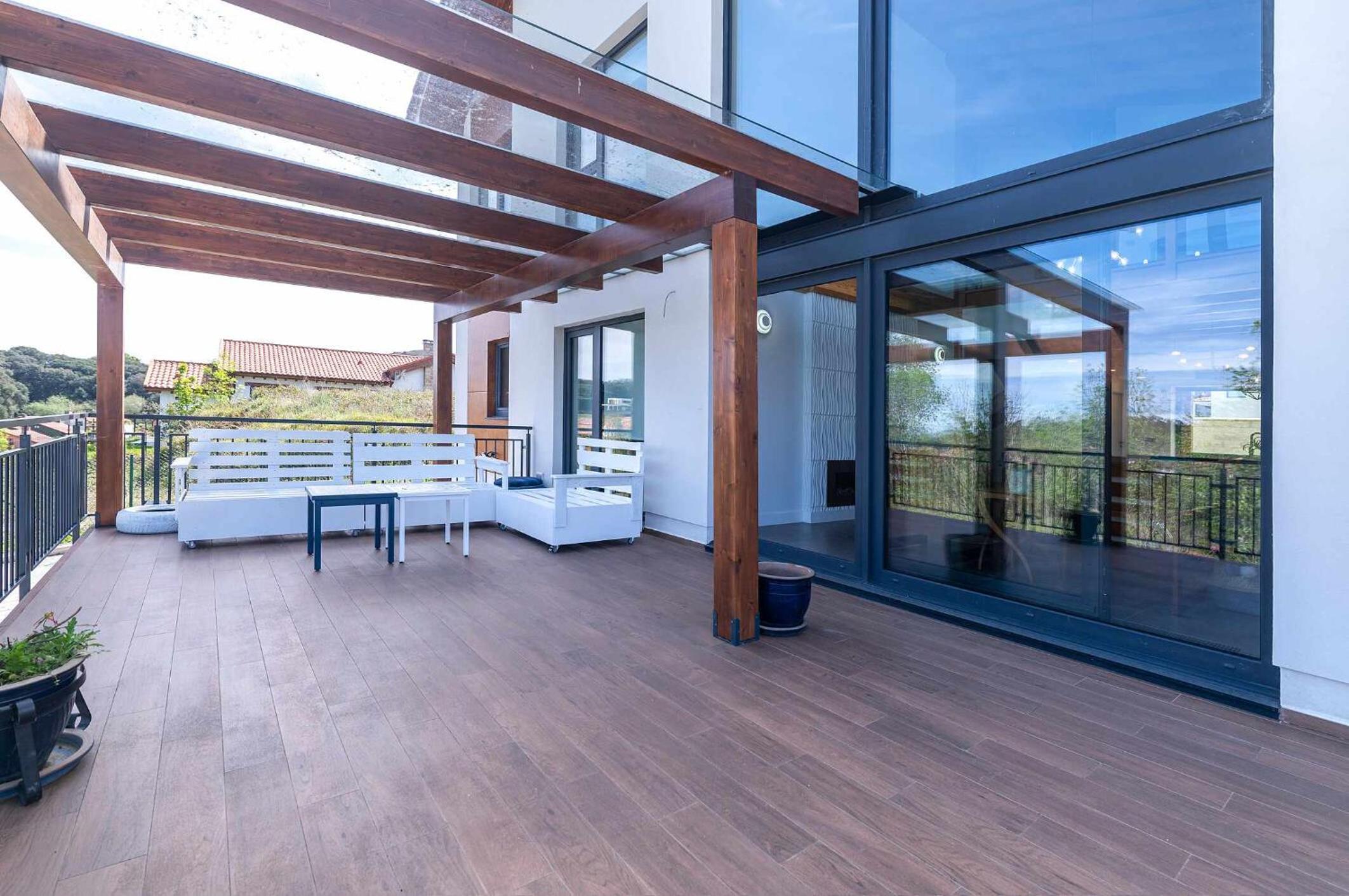 Villa Llanes Jardín y Piscina Privada – La Raizona