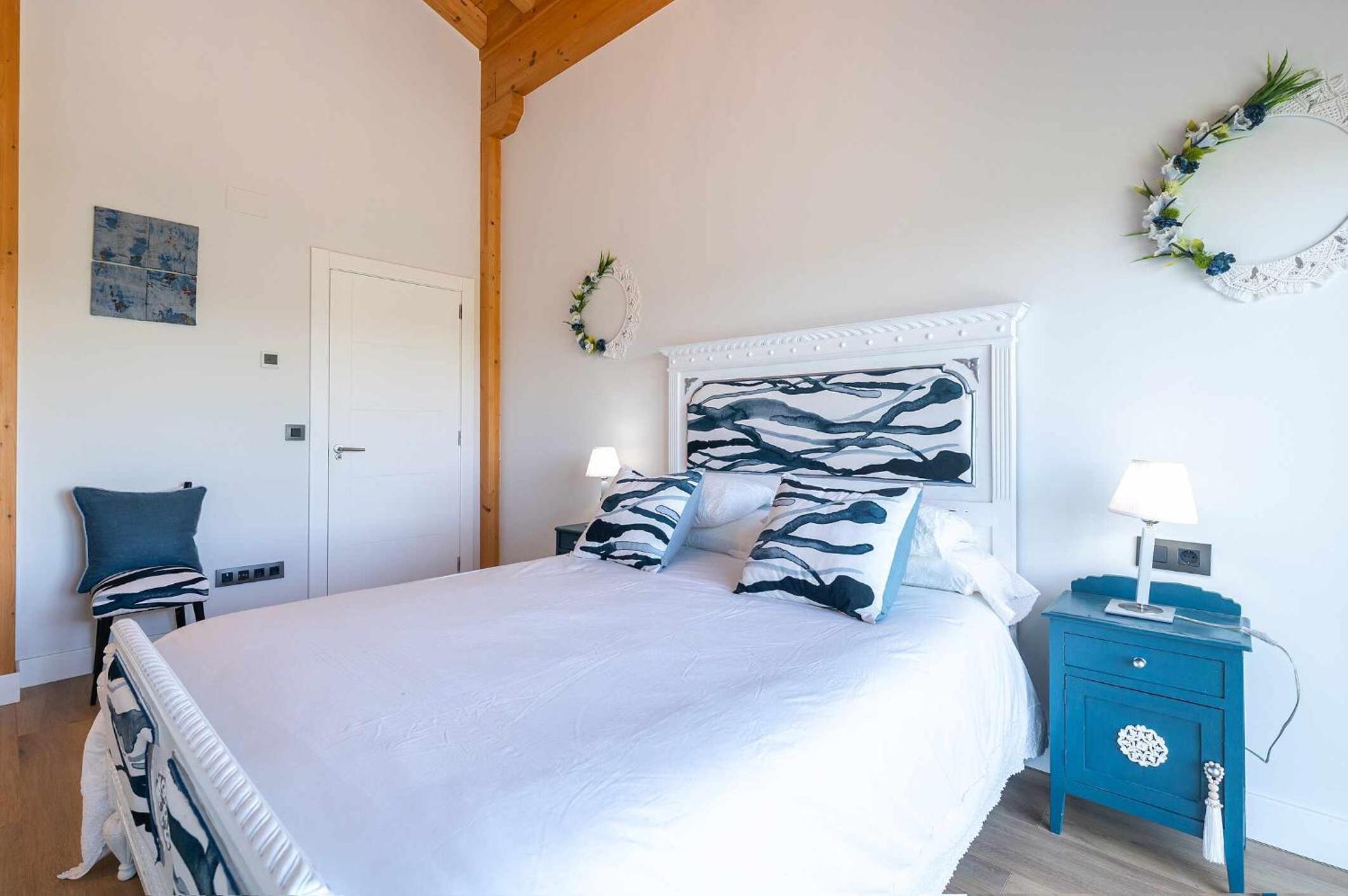 Villa Llanes Jardín y Piscina Privada – La Raizona