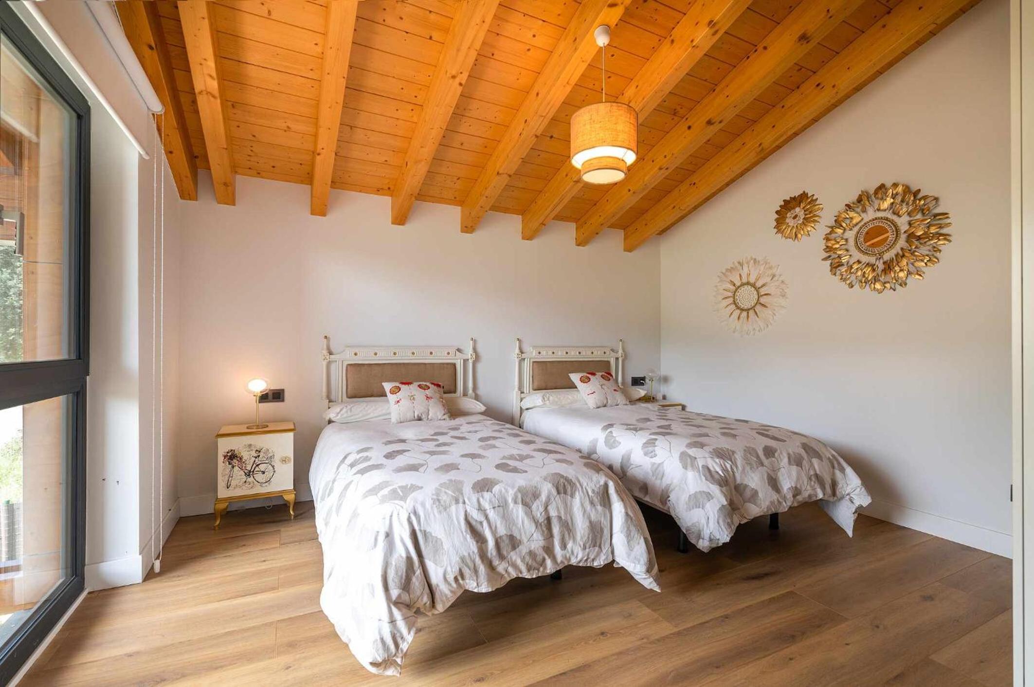 Villa Llanes Jardín y Piscina Privada – La Raizona