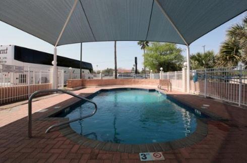 Edinburg Executive Inn