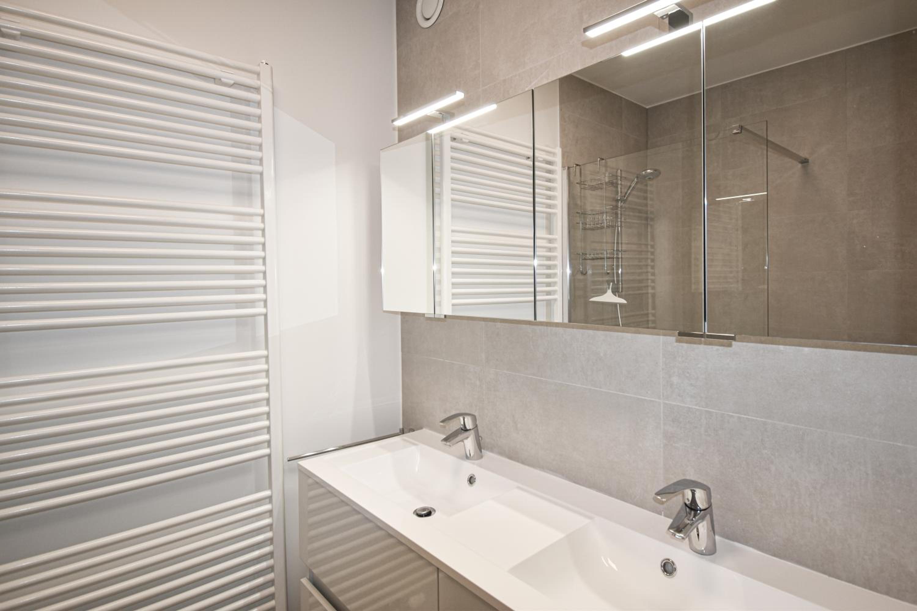 Crystal Residences - Luxurious Seaside Apartments