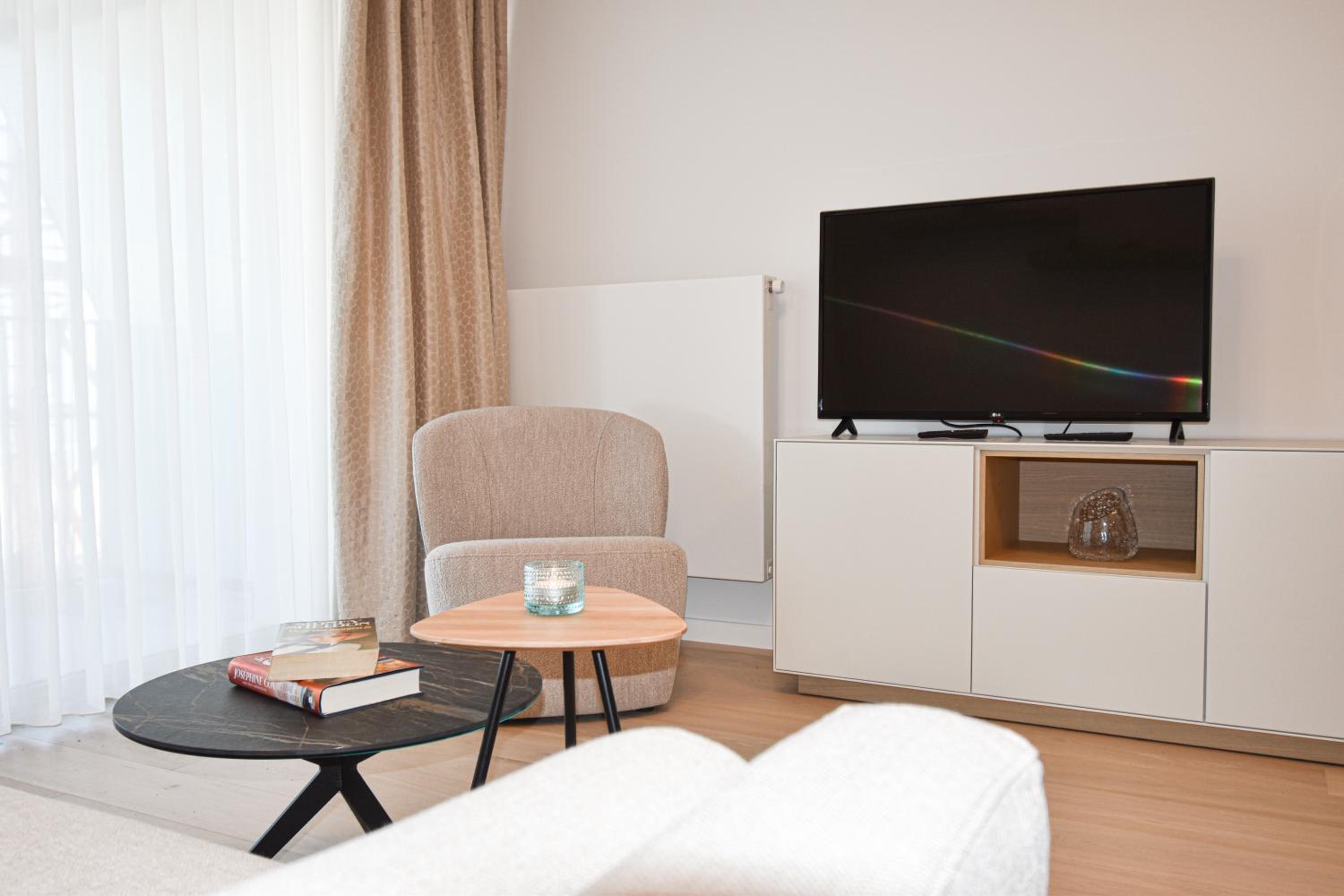 Crystal Residences - Luxurious Seaside Apartments