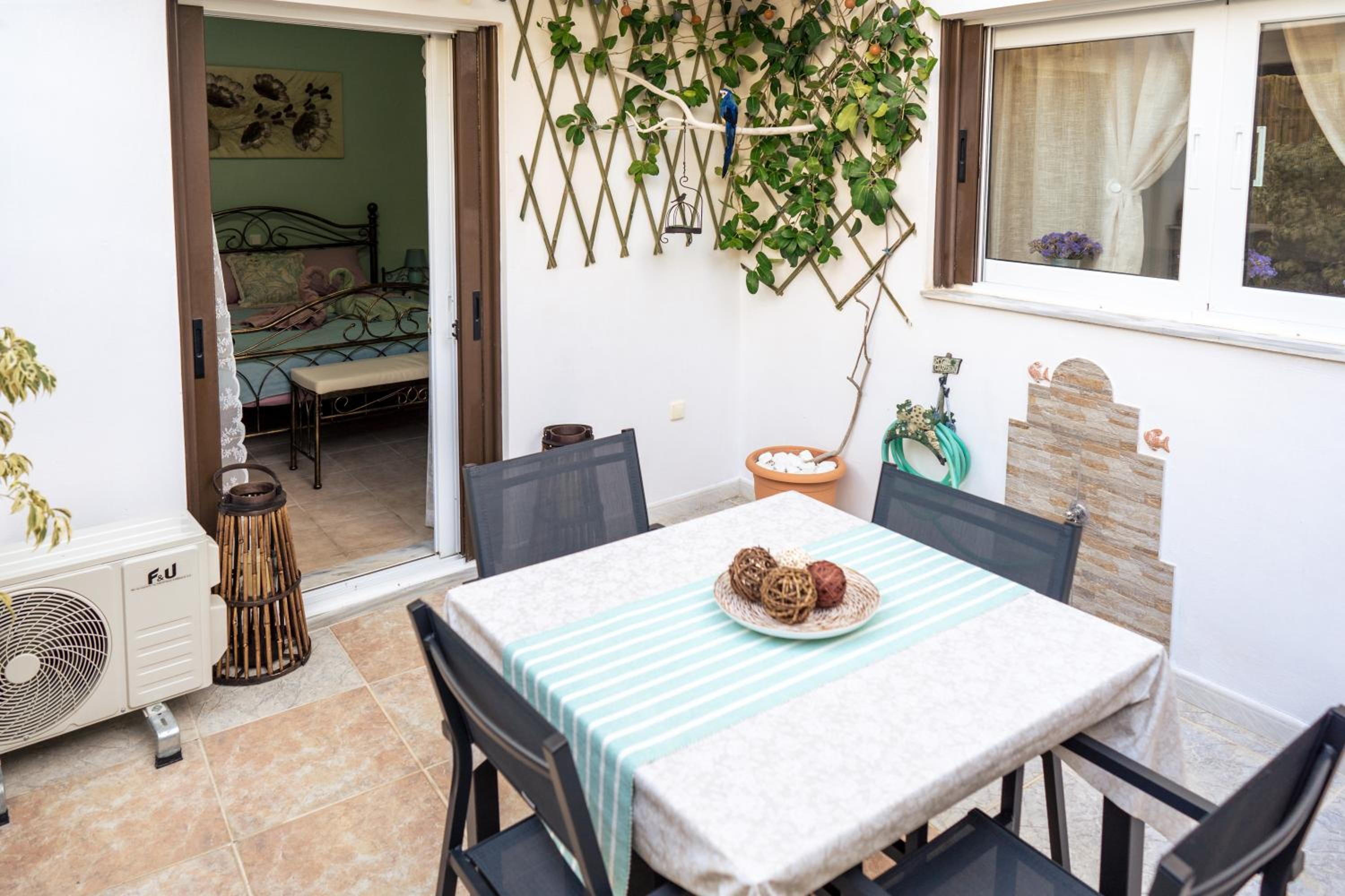 Giotas House
