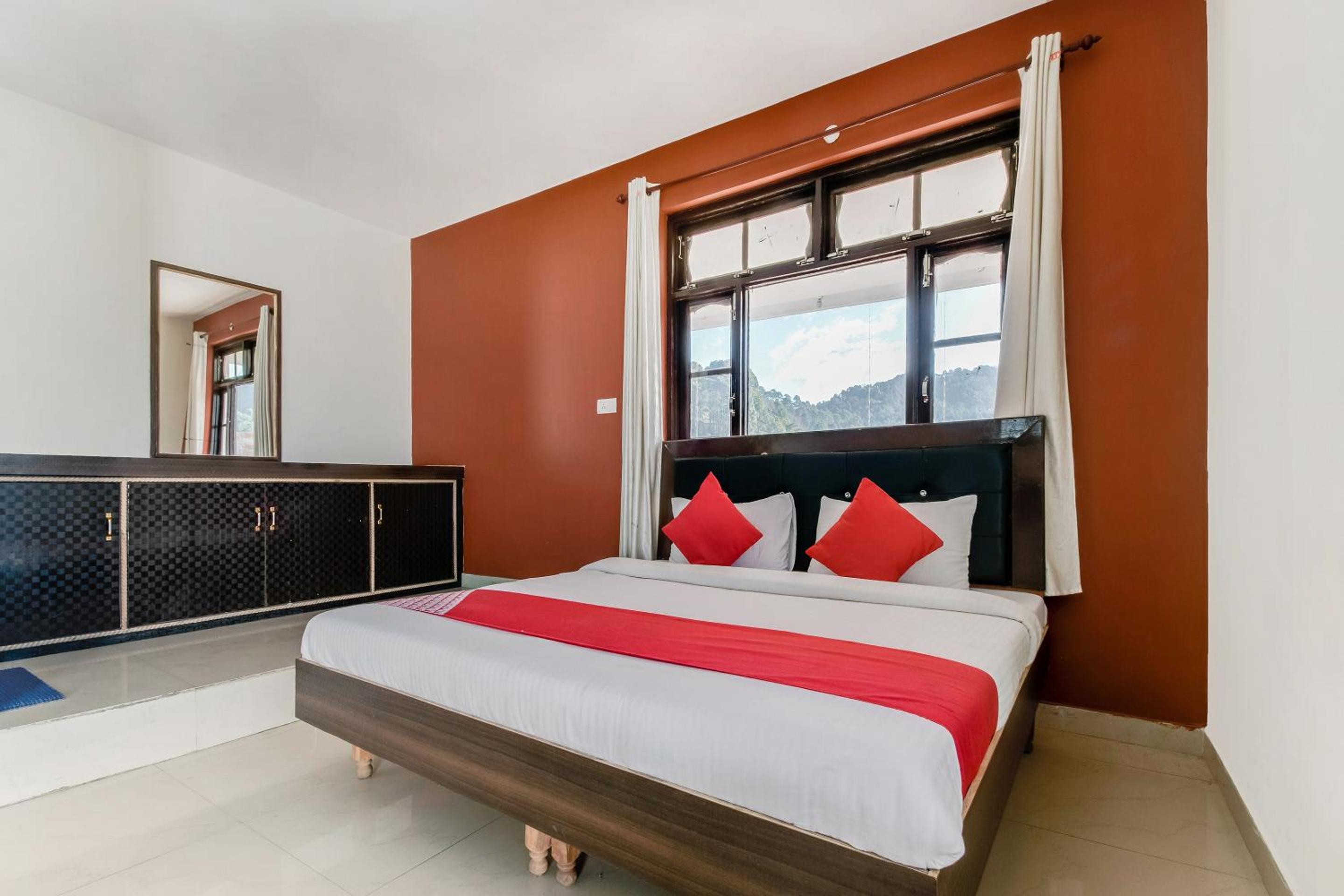 Hotel O Twilight Guest House