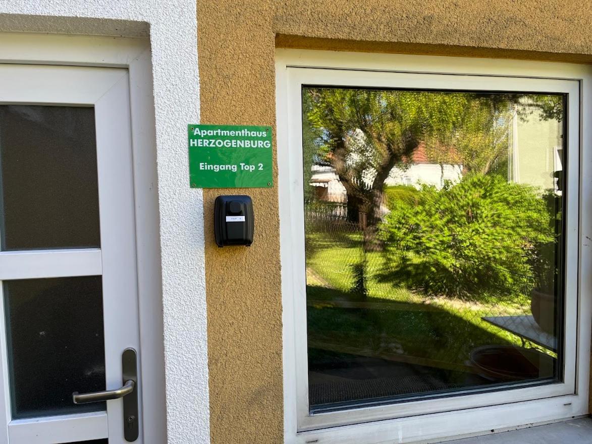 Haus HERZOGENBURG - Ferienwohnungen