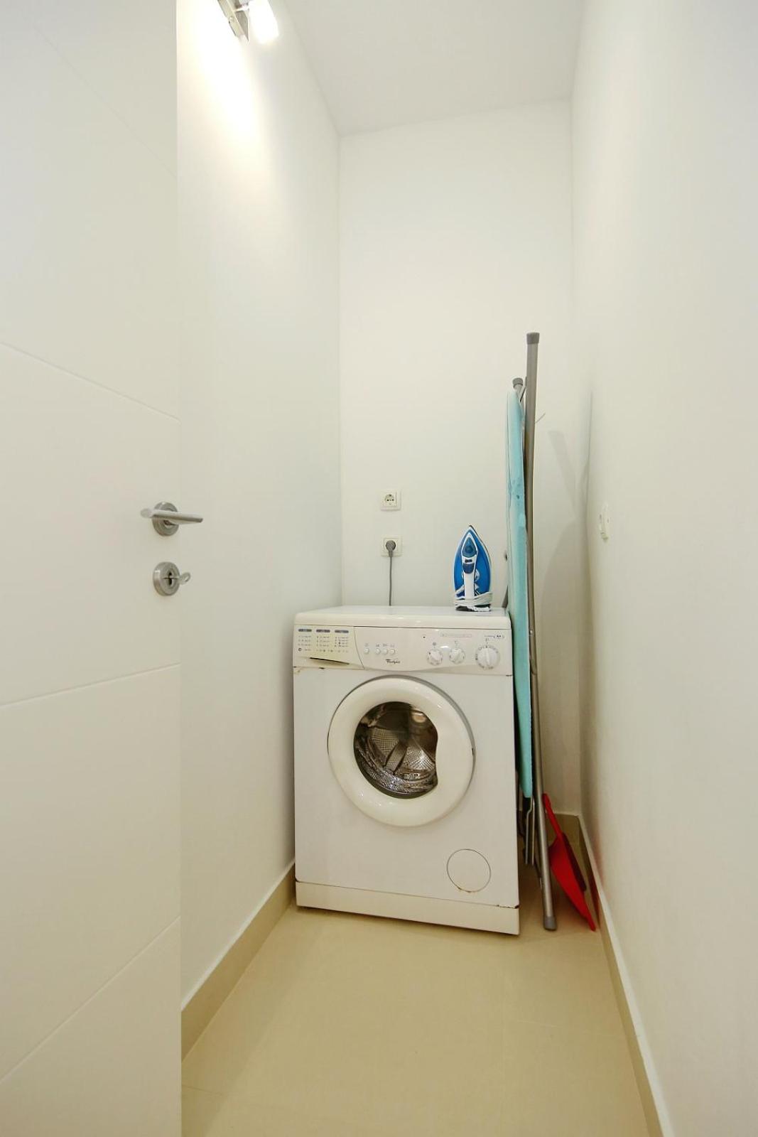 Photo 32