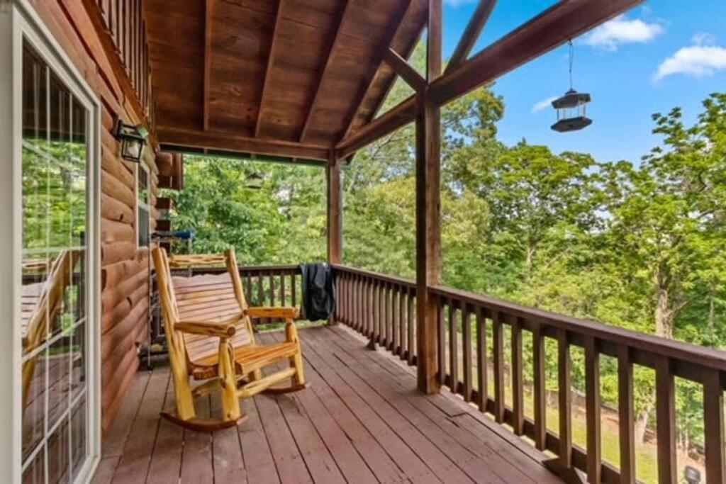 Main Lodge at Lake Forest Cabins