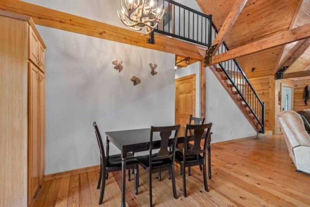 Main Lodge at Lake Forest Cabins