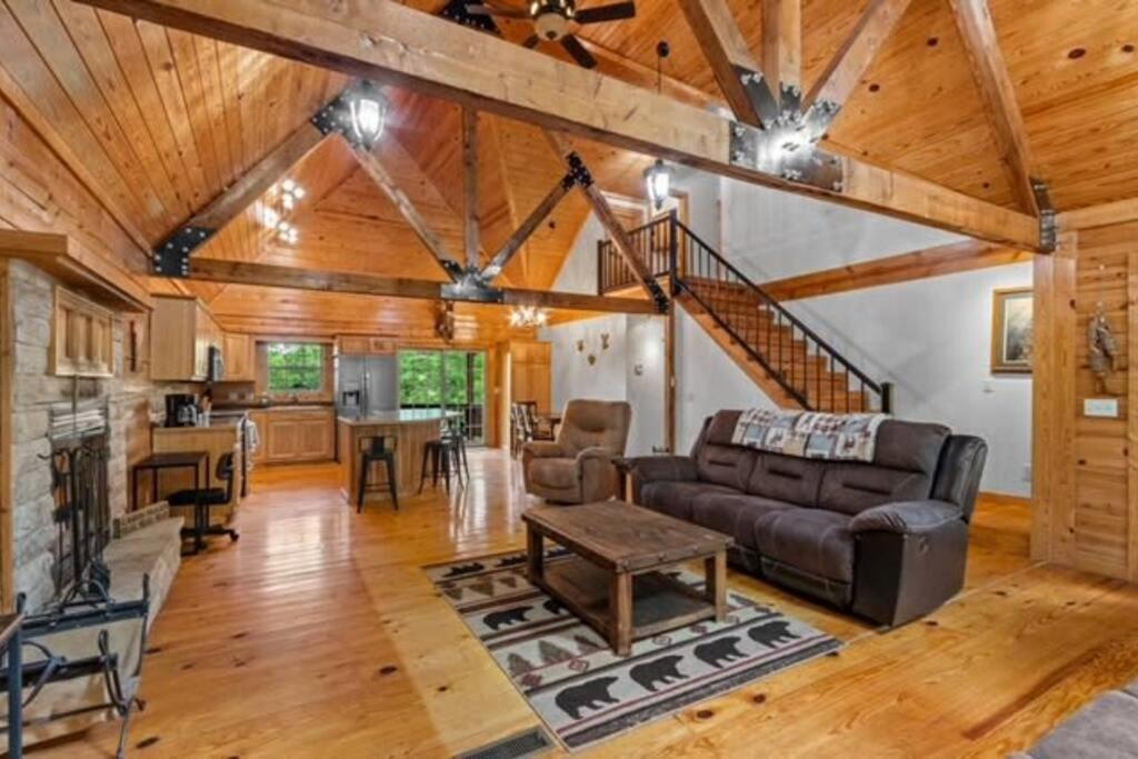 Main Lodge at Lake Forest Cabins
