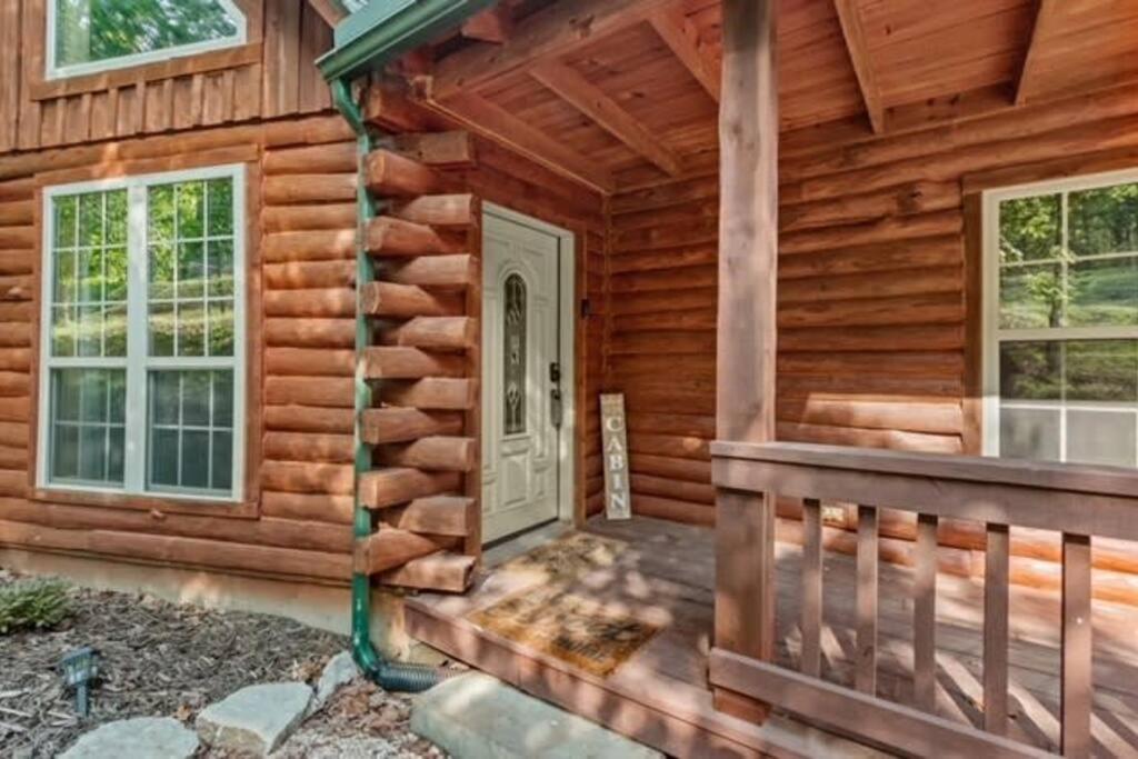 Main Lodge at Lake Forest Cabins