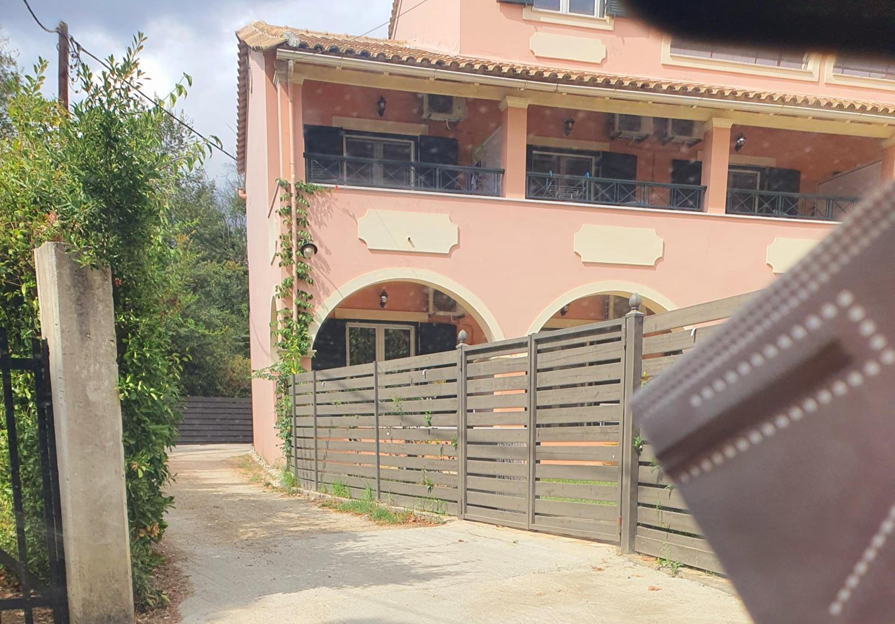 Hotel BELLA De LUX APTS - Image 1