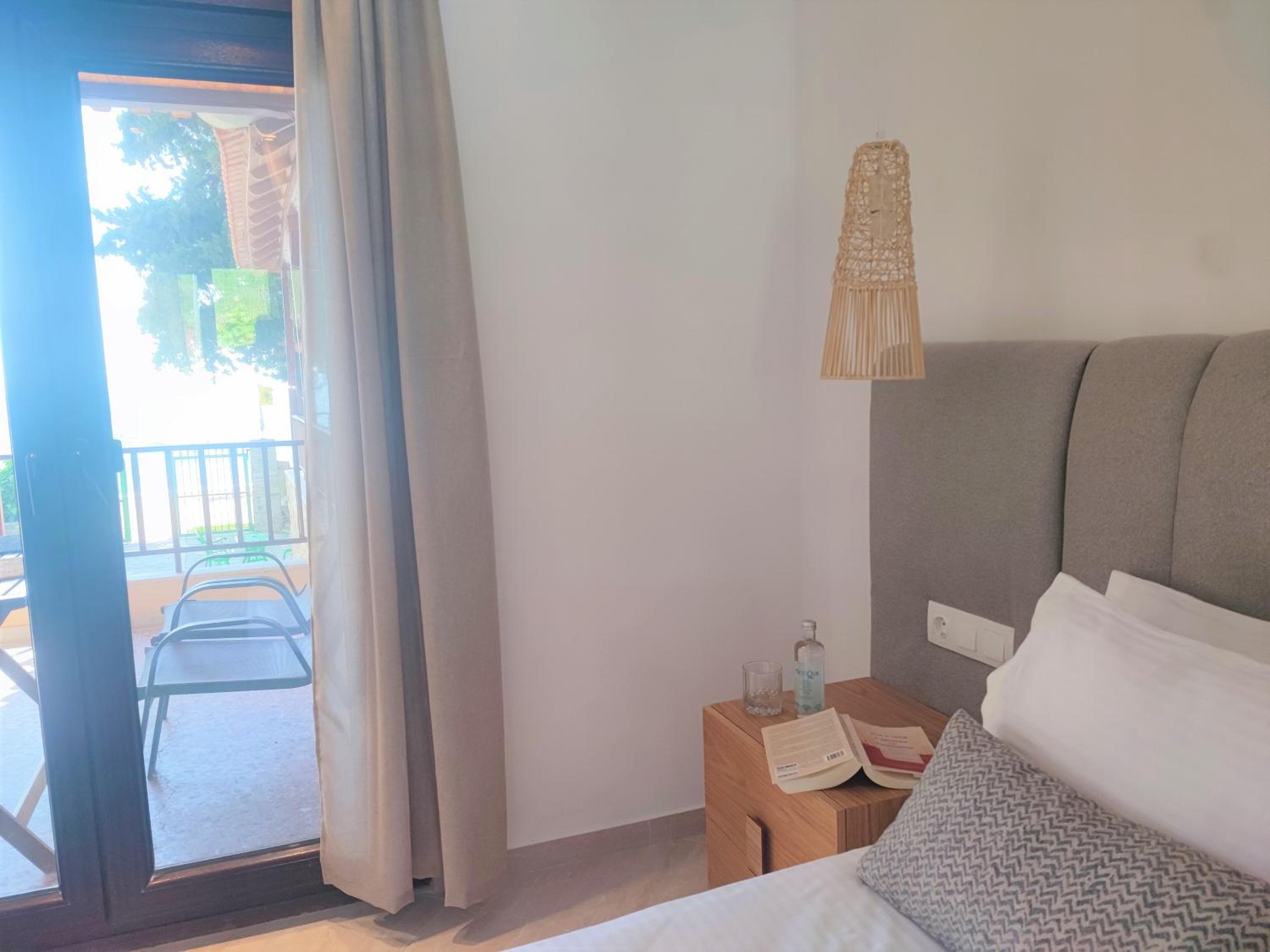 Mina's House Beachfront Apartments photo 4