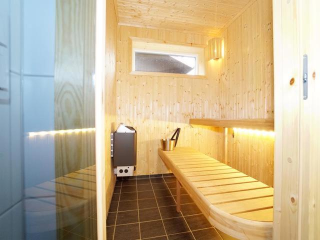 Chalet with sauna, JÄRVSÖ