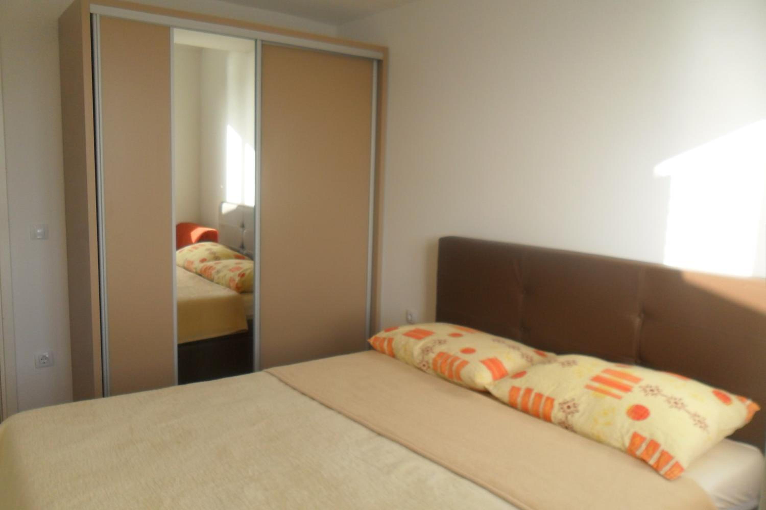 Apartment ANELA with large common tarrace and beautiful sea view