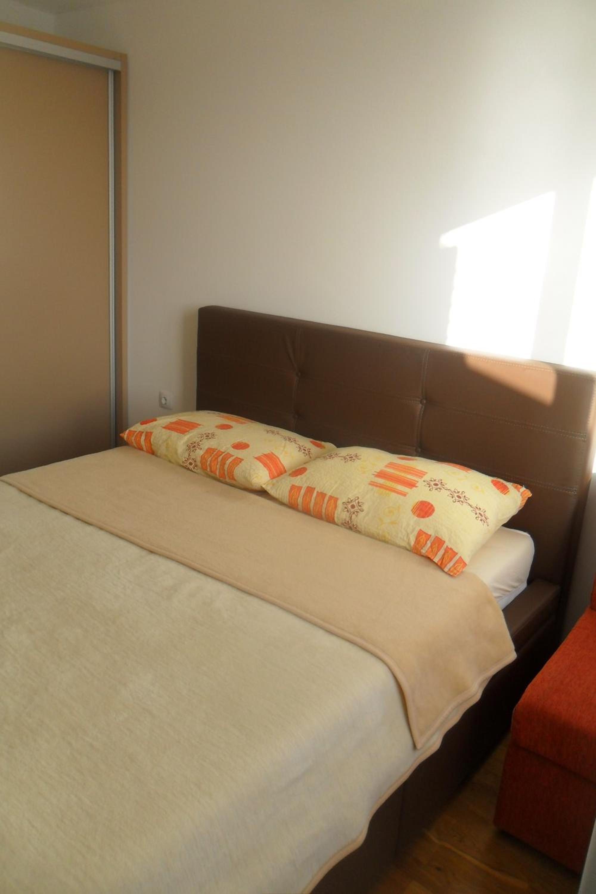 Apartment ANELA with large common tarrace and beautiful sea view