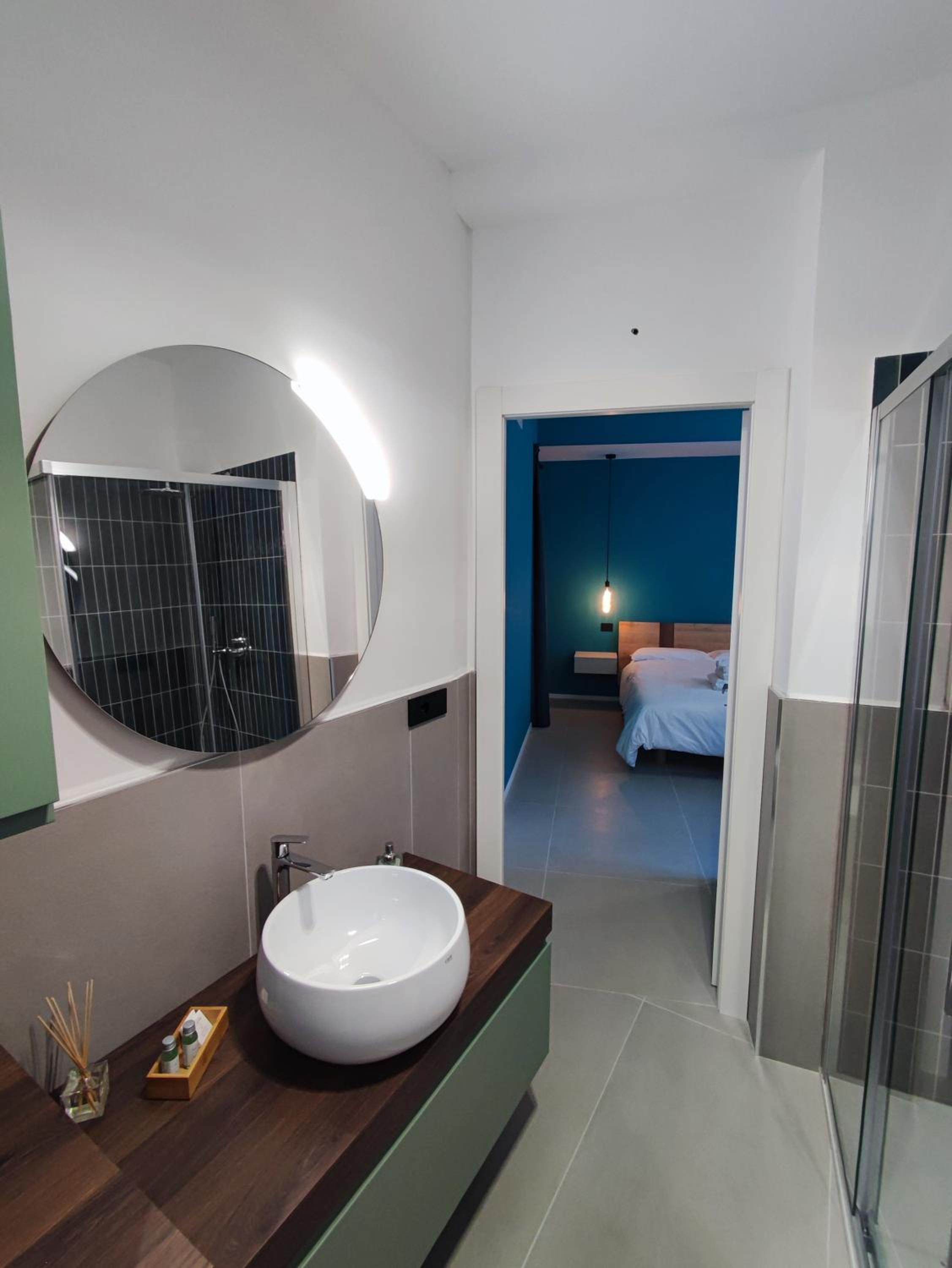 Marconi Apartment