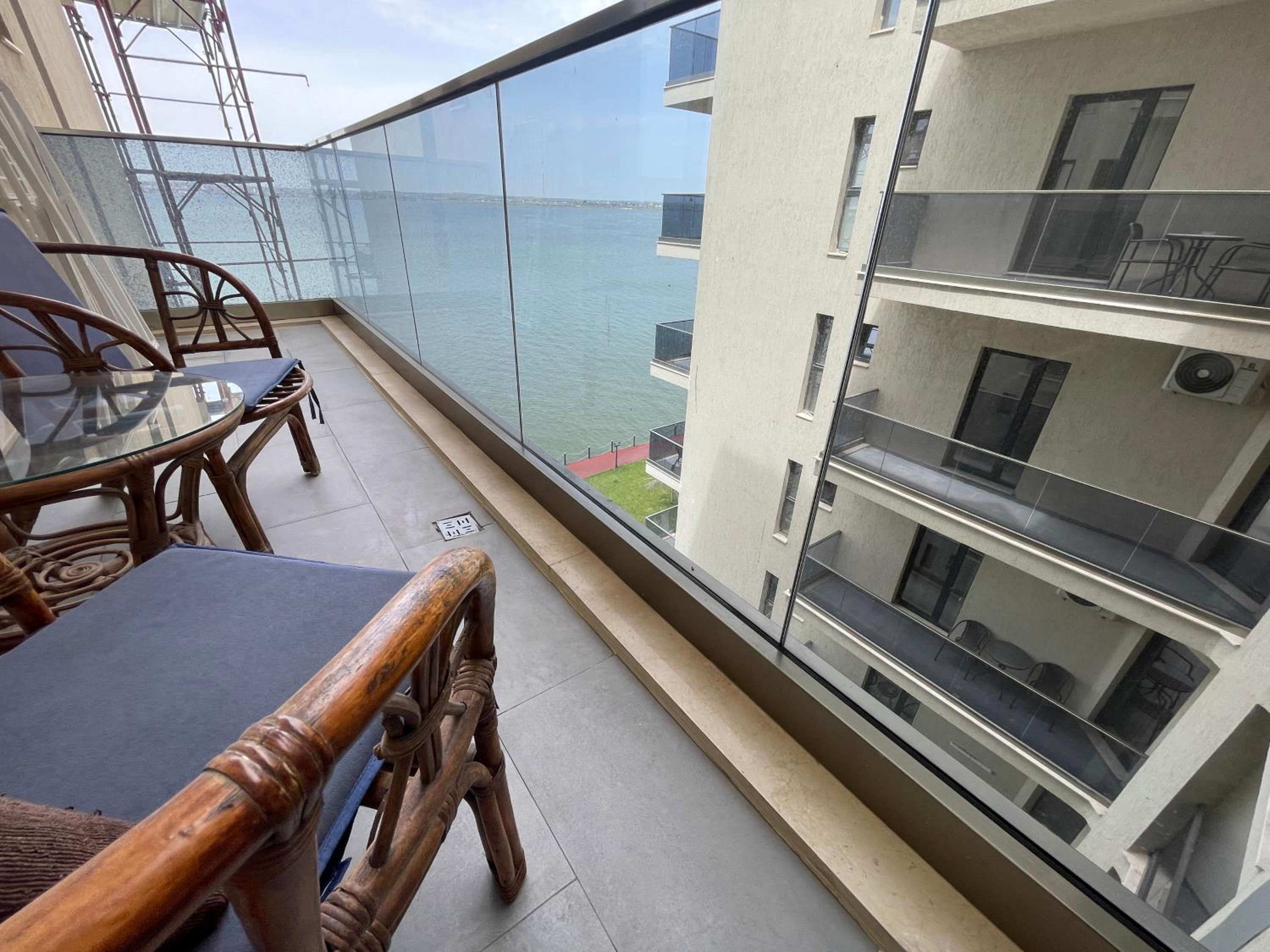 SOLID BARRELS LUXURY APARTMENTS