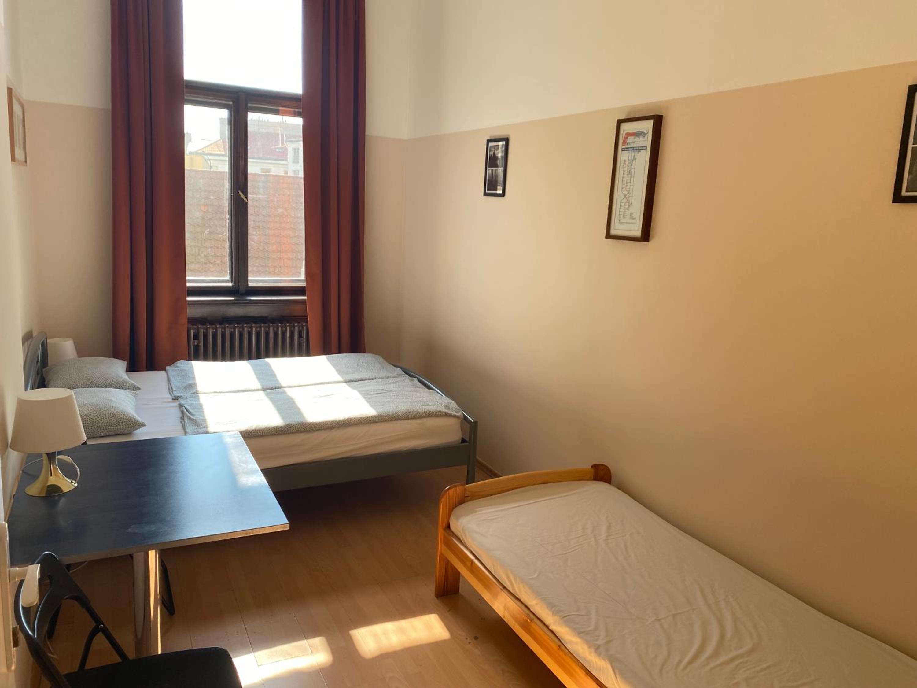 Hostel EMMA