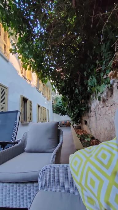 Beautiful Villa with Garden Princess Islands