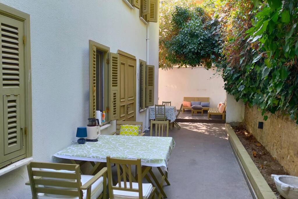 Beautiful Villa with Garden Princess Islands