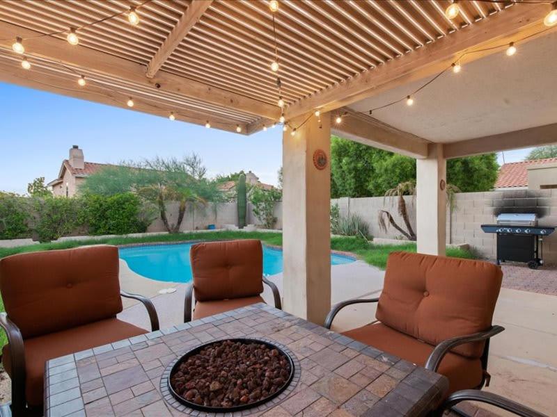 Red Mountain Ranch home BBQ Pool