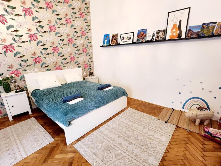 TRAVELERS AWARD WINNING PLACE IN THE HEART OF BUDAPEST Apartment Kamilla view 2