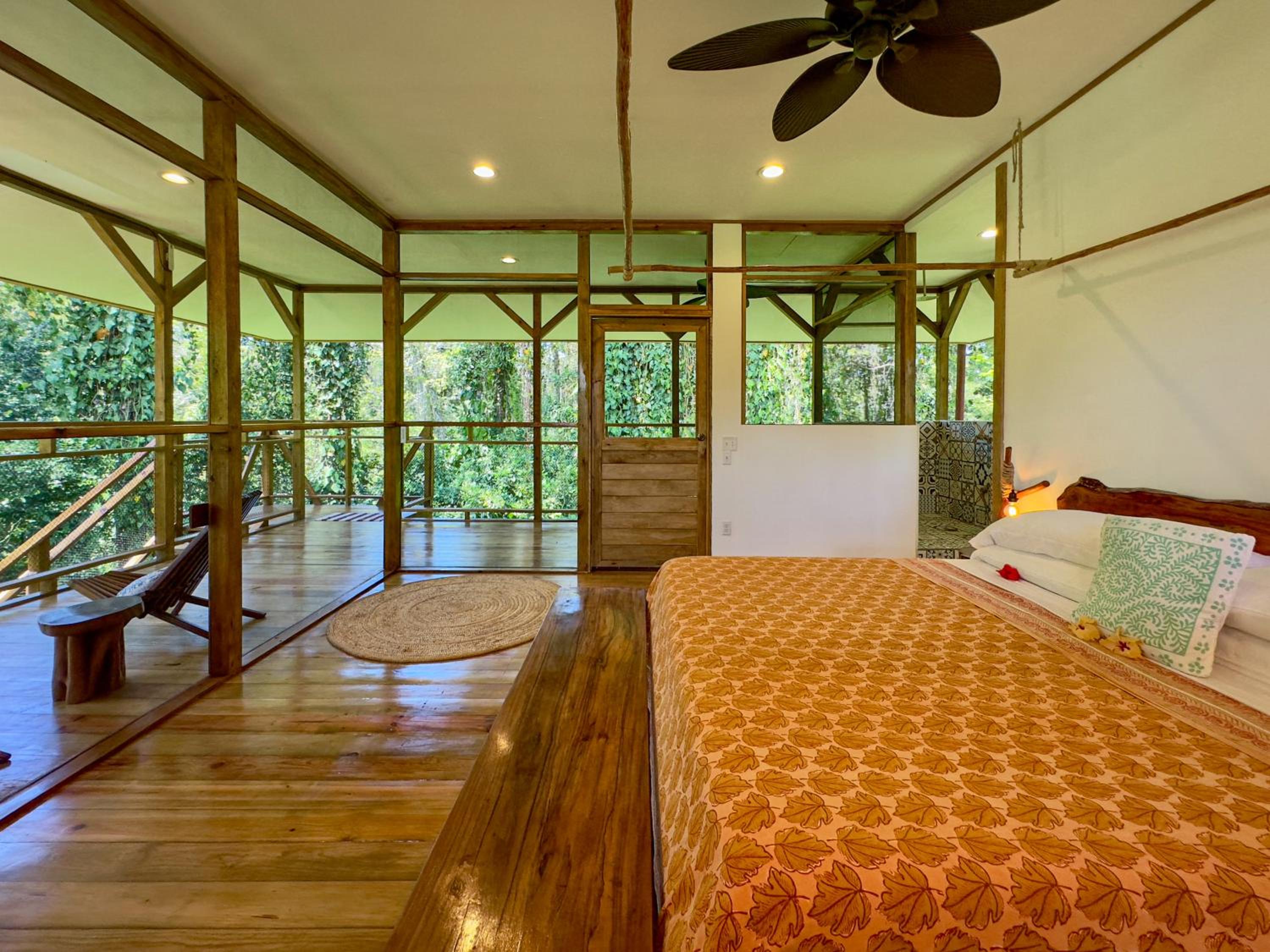 Casa Cayuco Eco-Adventure Lodge