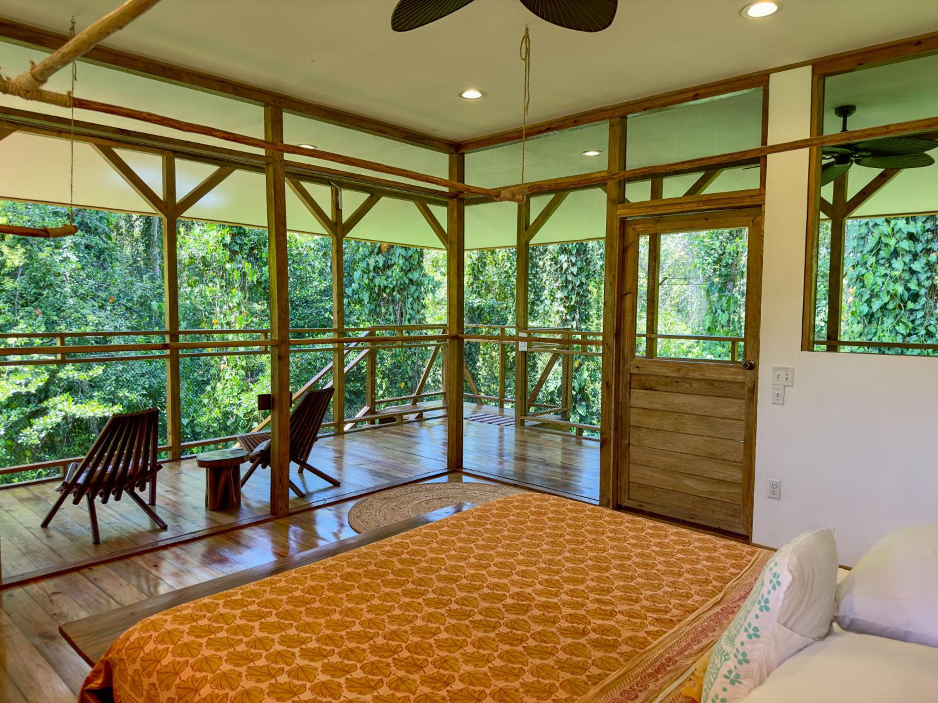 Casa Cayuco Eco-Adventure Lodge