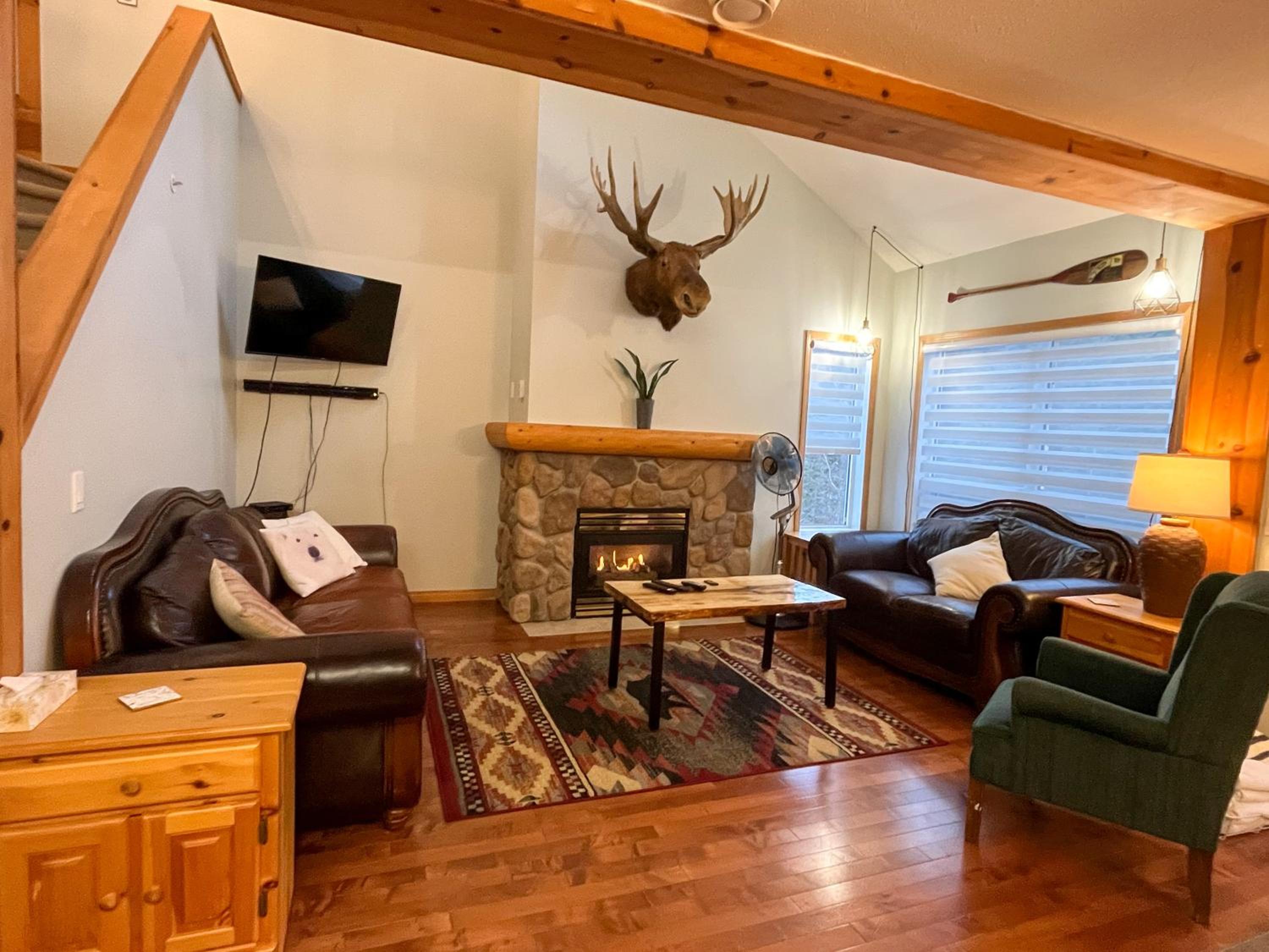 Fernie Vacations - Stone Creek Chalets by Fernie Central Reservations - Property Image 38