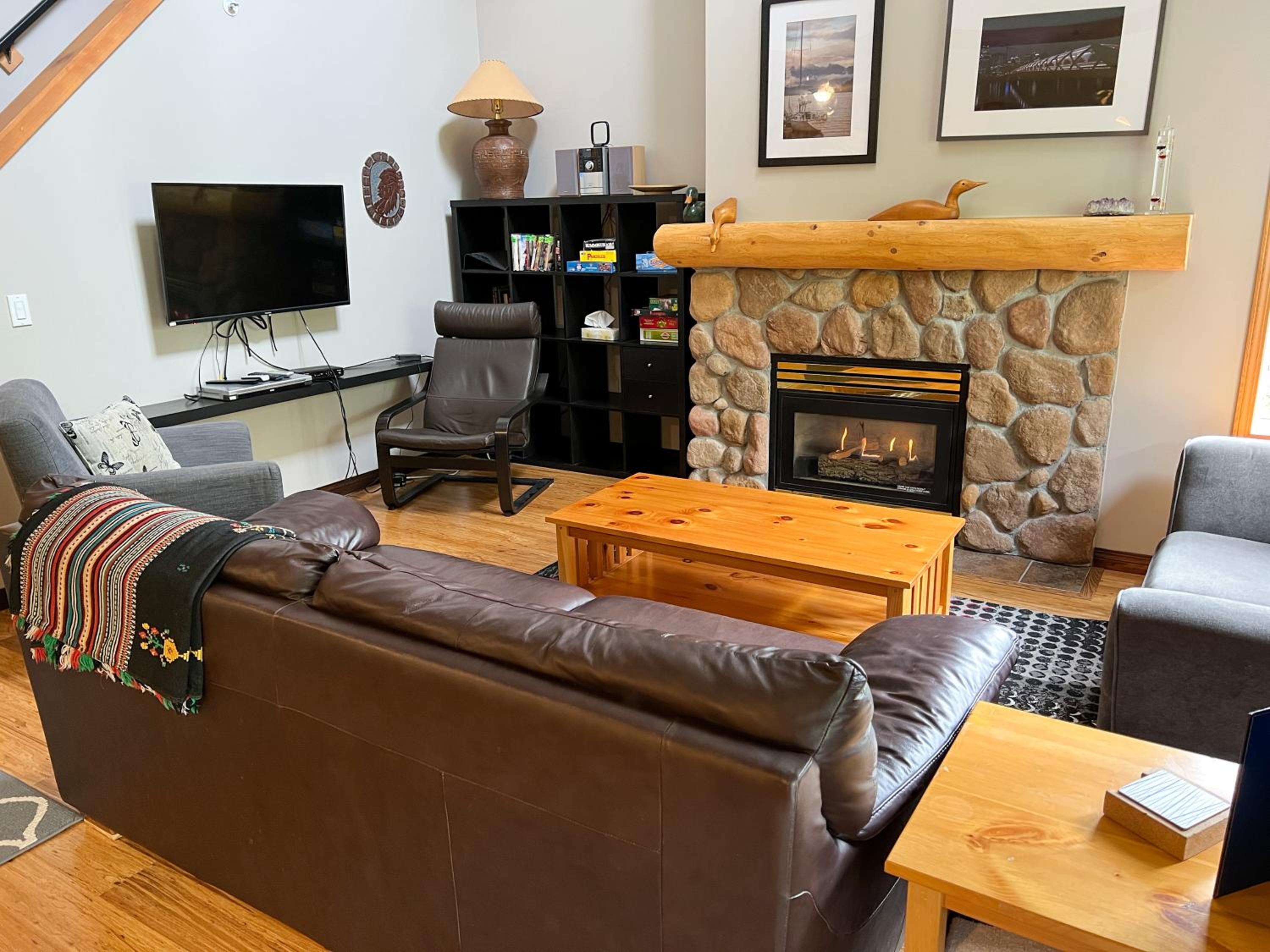 Fernie Vacations - Stone Creek Chalets by Fernie Central Reservations - Property Image 57