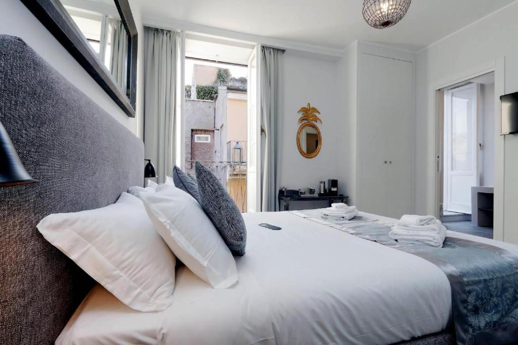 Della Croce Rooms