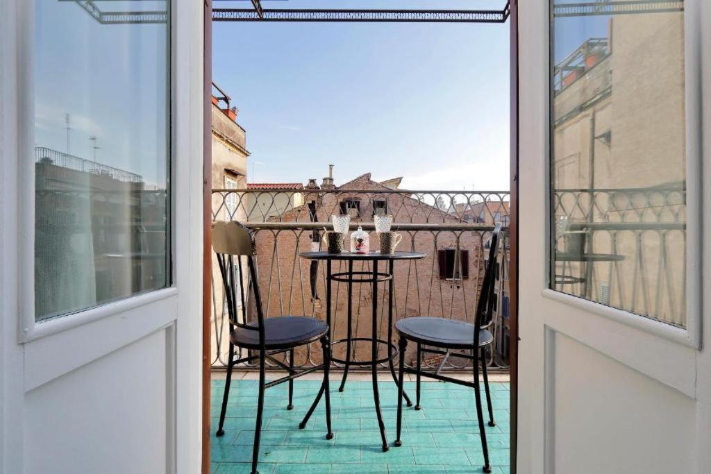 Della Croce Rooms