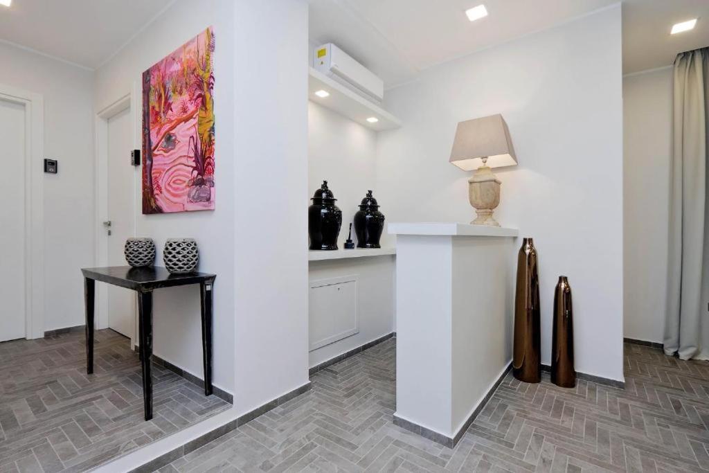 Della Croce Rooms