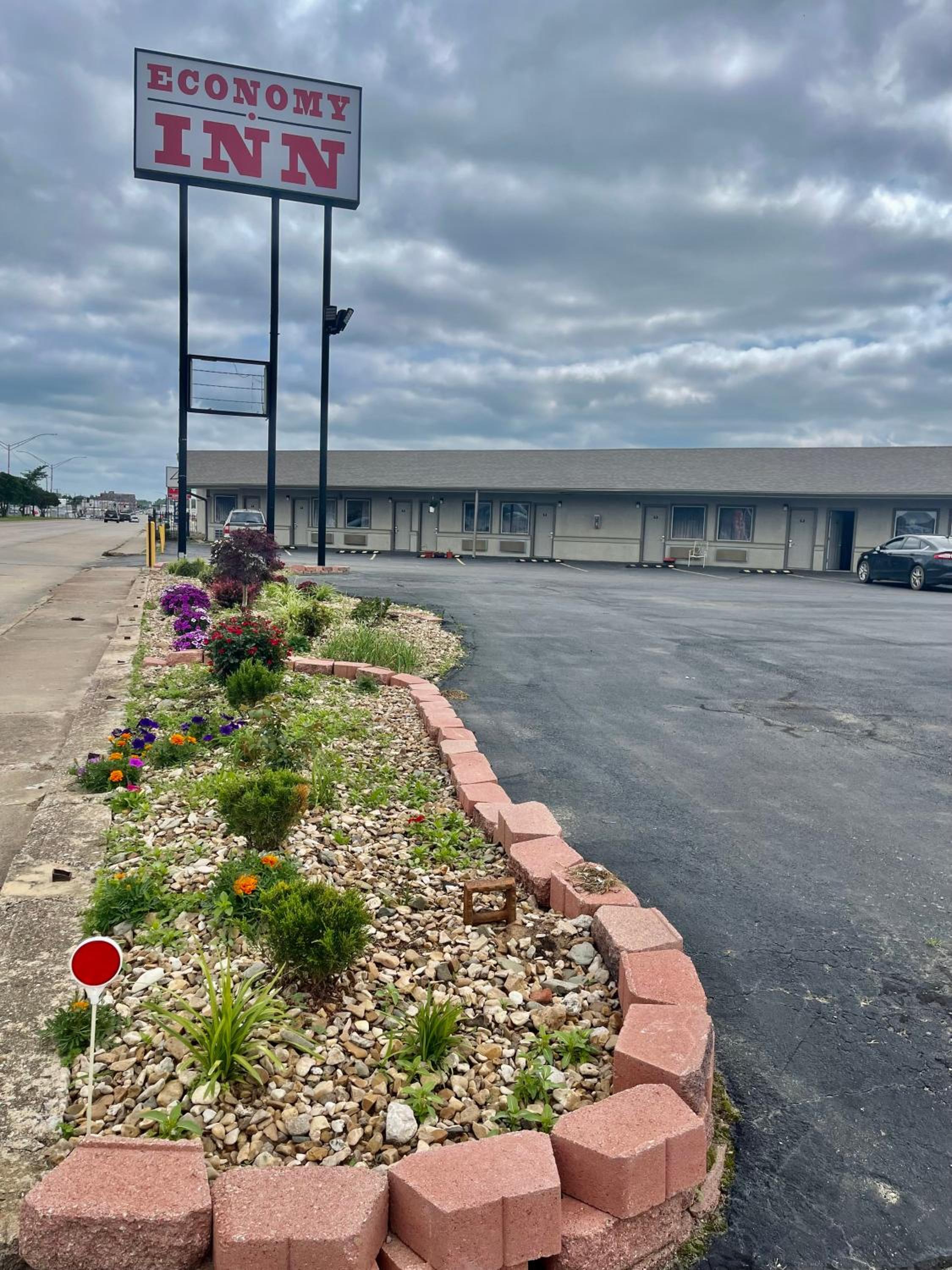 Economy Inn, photo 11