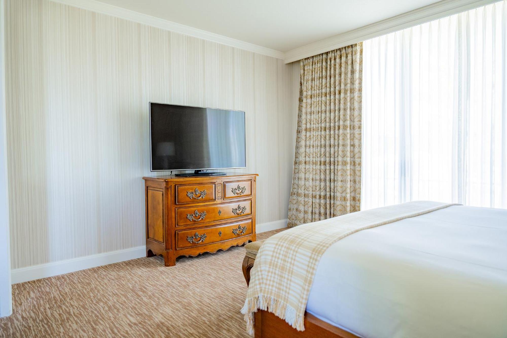 Little America Hotel & Resort Cheyenne