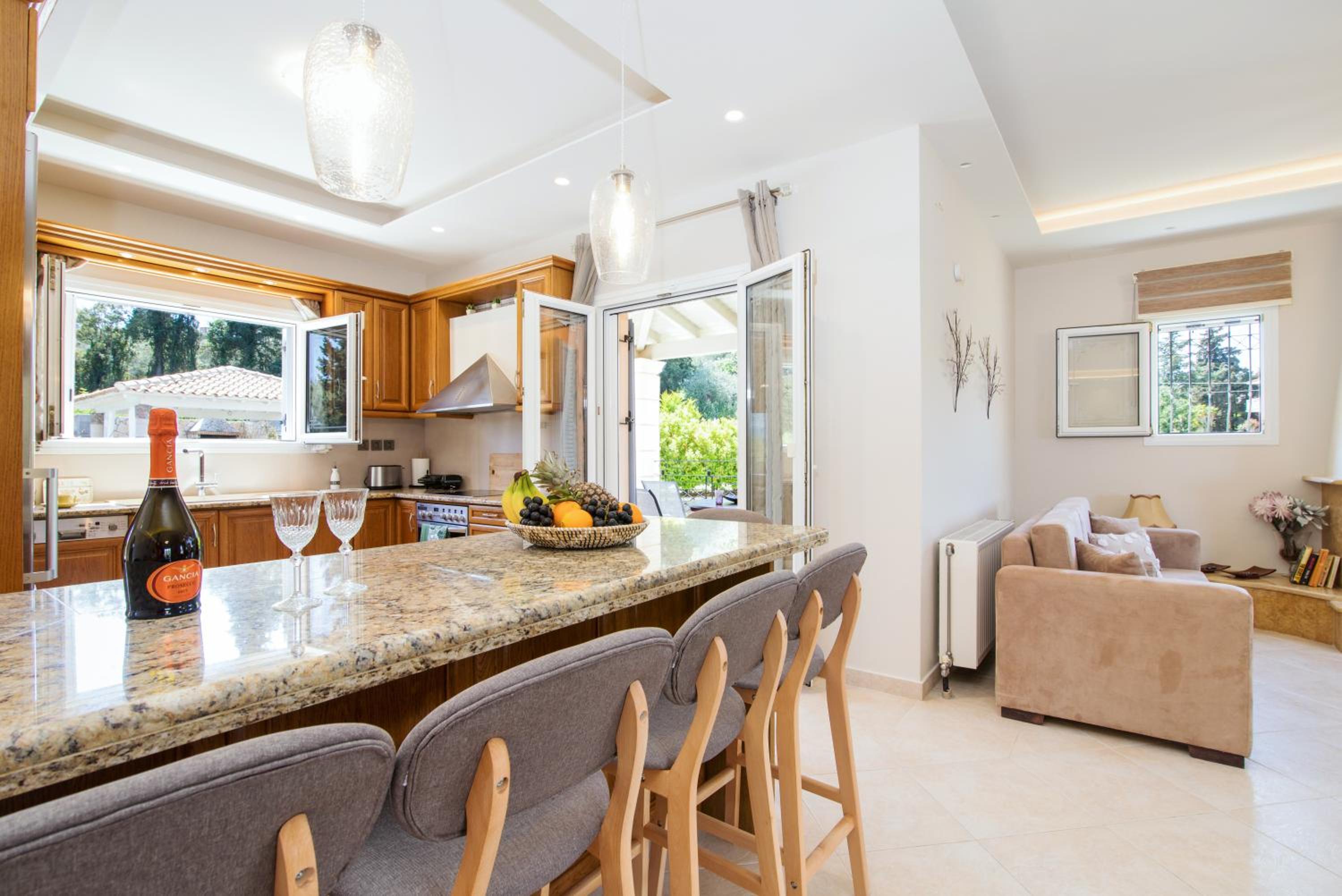 VILLA ALEXANDRA photo 3