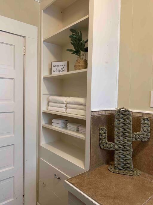 The Jungalow - Property Image 13