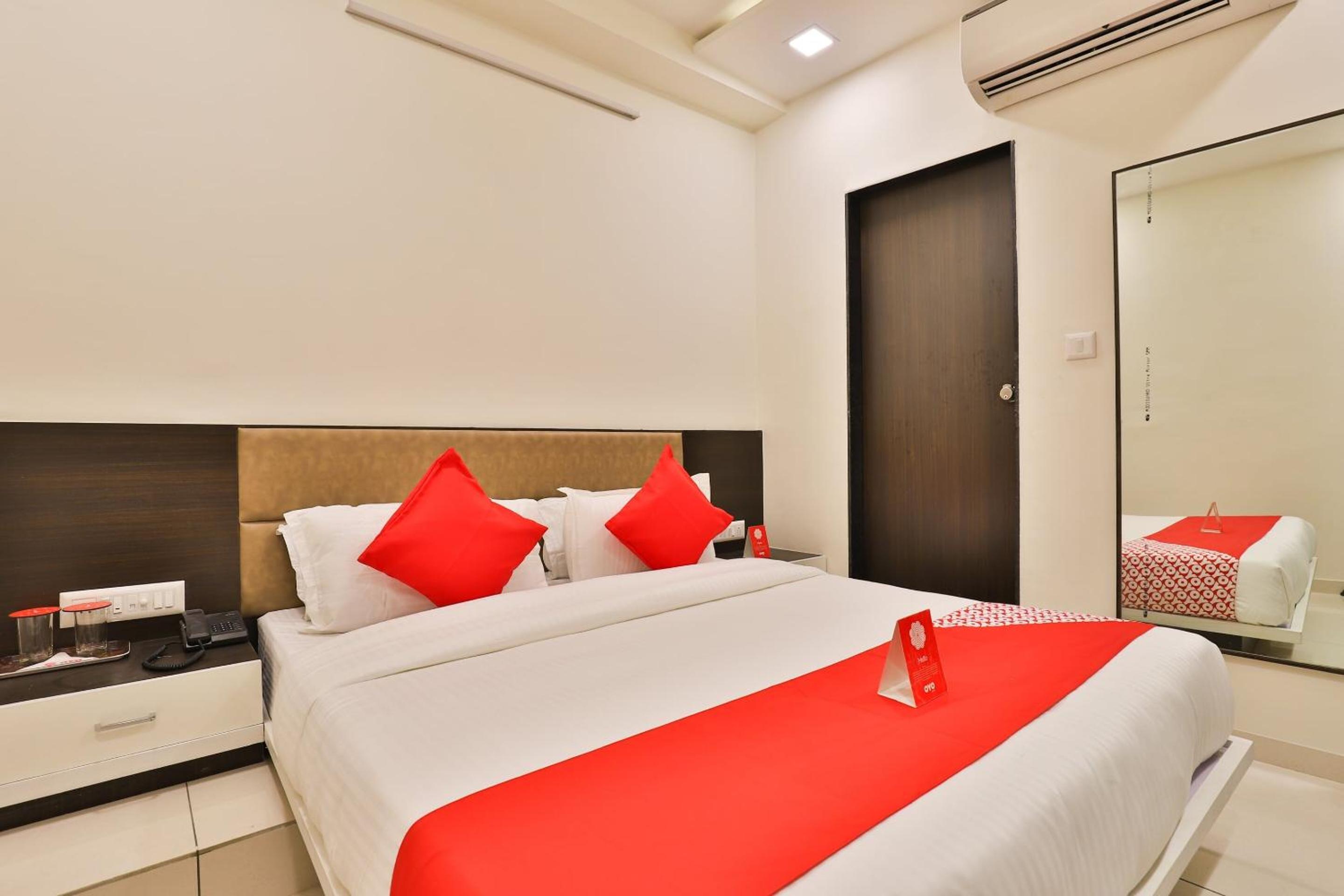 OYO Hotel Raadhe