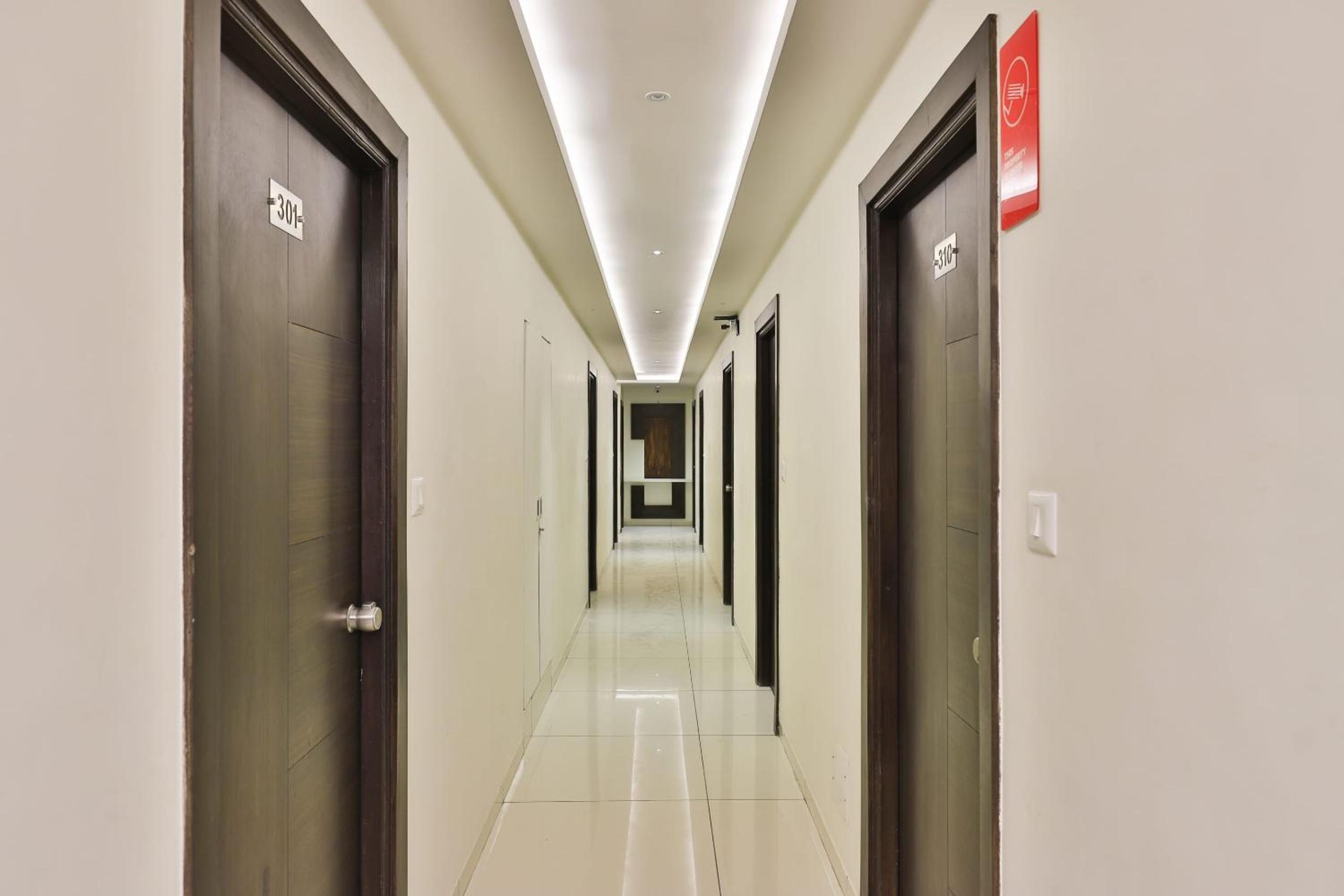 OYO Hotel Raadhe