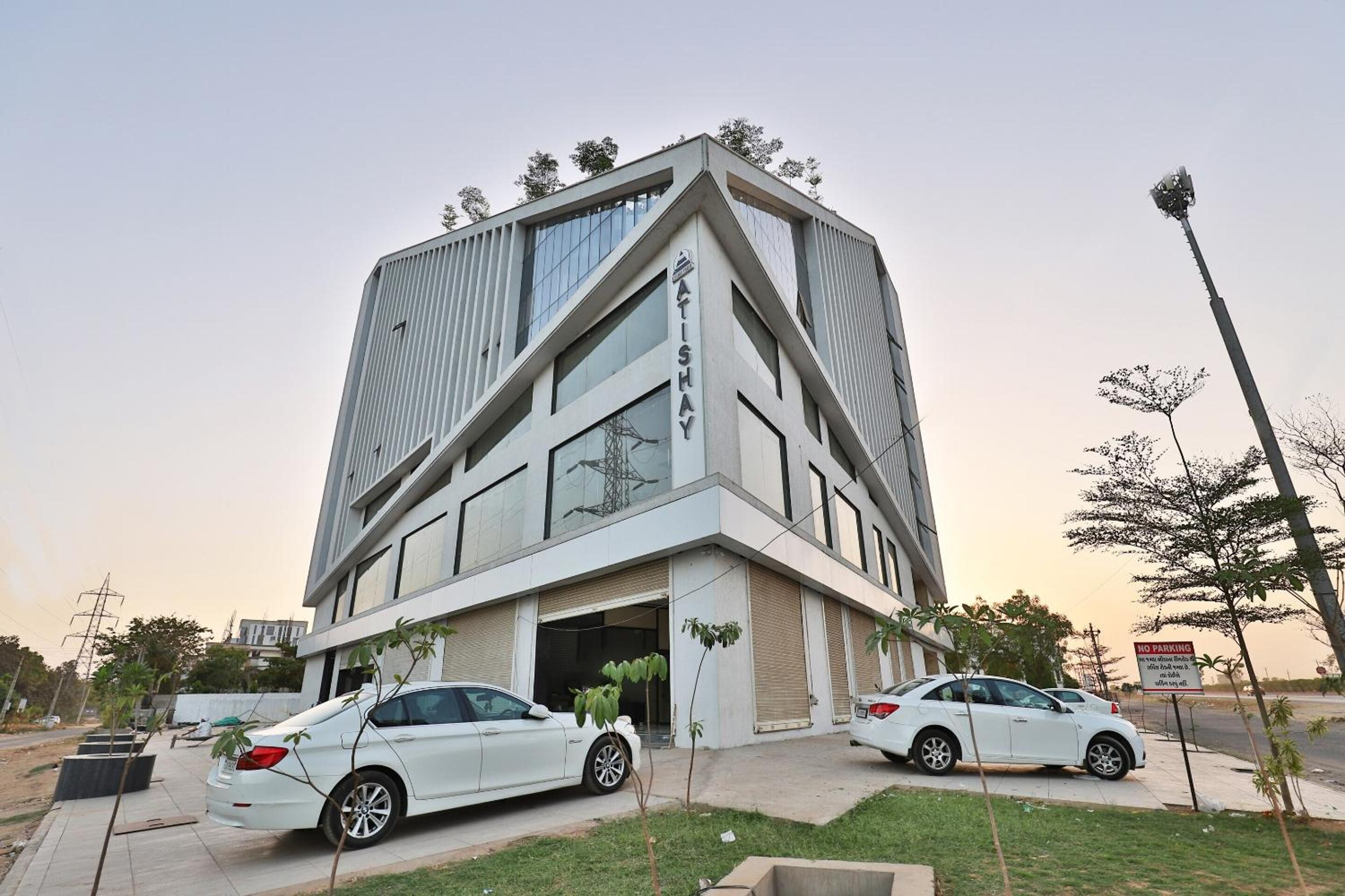 OYO Hotel Raadhe