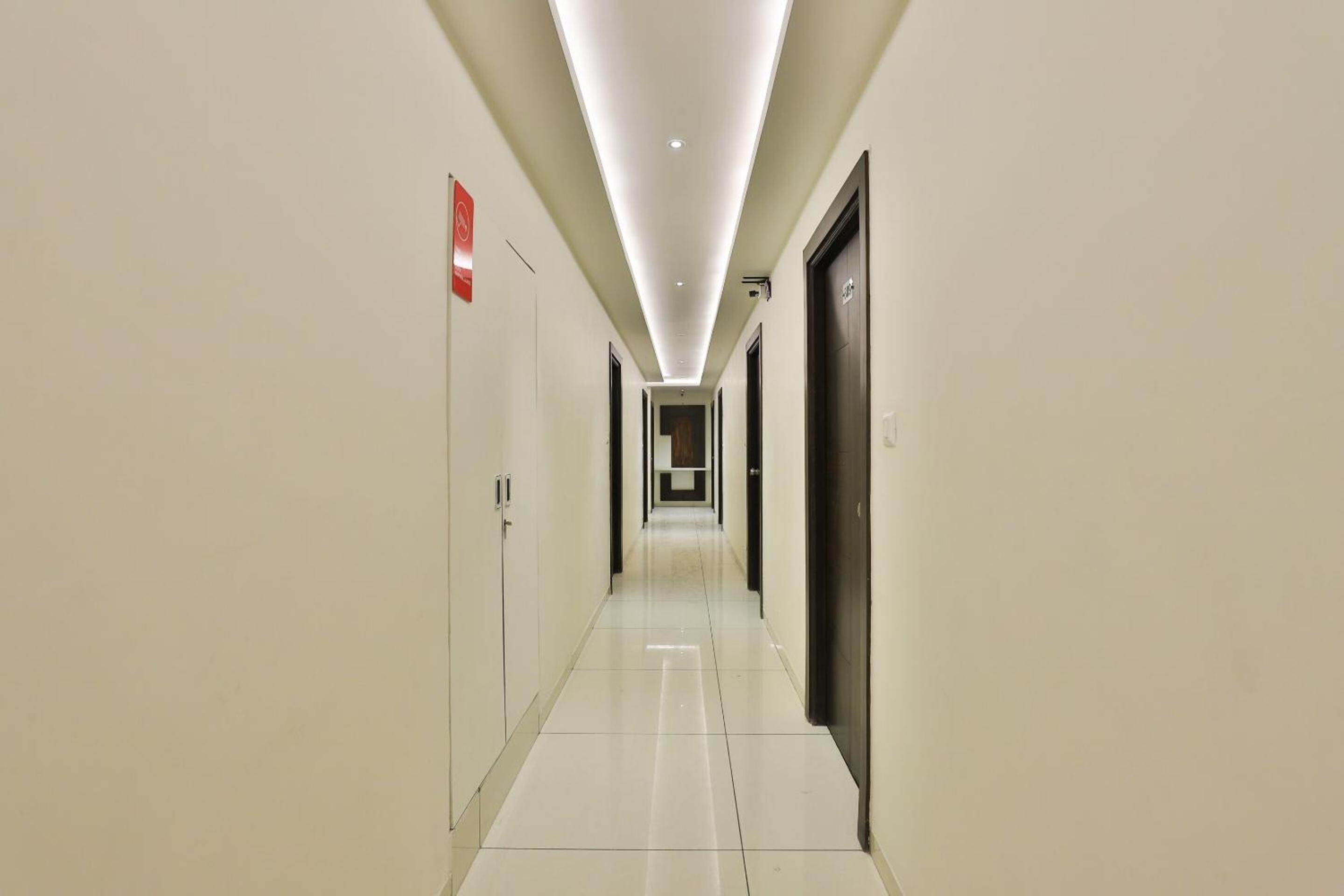 OYO Hotel Raadhe